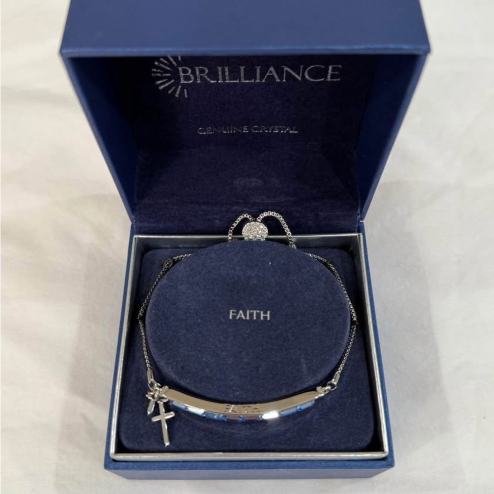 Brilliance “Faith” Crystal Bracelet with Cross Charm - New in Box - Picture 2 of 2